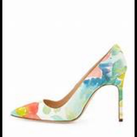 Manolo Blahnik BB Floral Watercolor Pump - Picture 2 of 2